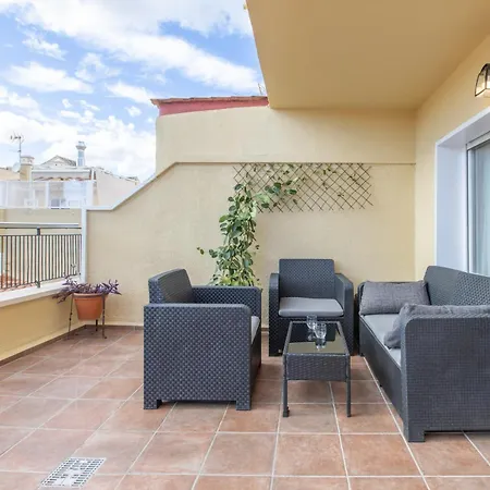 Homely San Juan De Letran Con Terraza Málaga