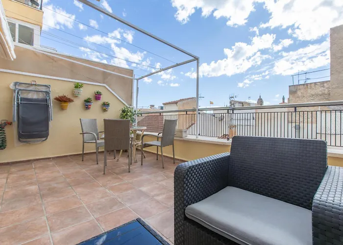 Homely San Juan De Letran Con Terraza Lägenhet