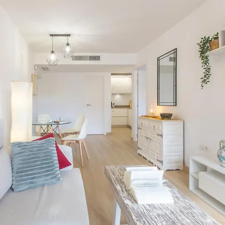 Homely San Juan De Letran Con Terraza Appartamento